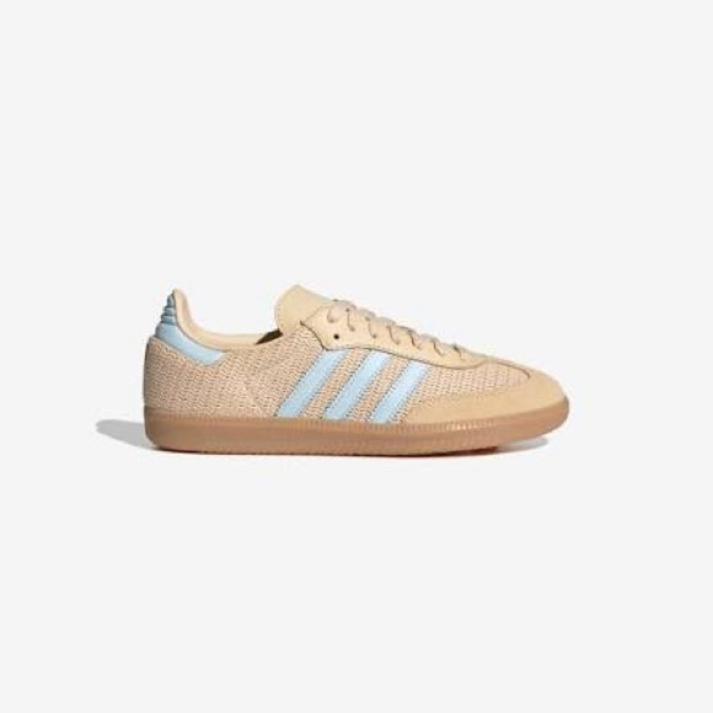 Adidas Samba Sneakers in Blue/Sand NWT